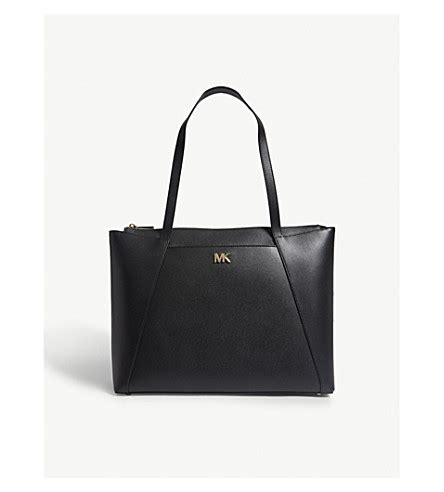 michael kors maddie large black|Michael Kors.